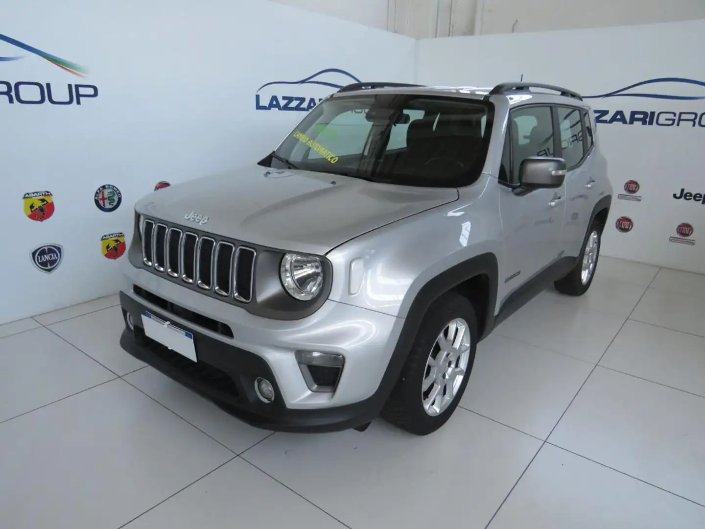 Jeep Renegade 1.6 Mjt DDCT 120 CV Limited Grijs - 1