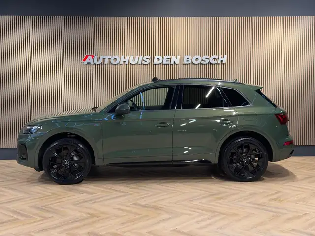 Audi Q5 view 3