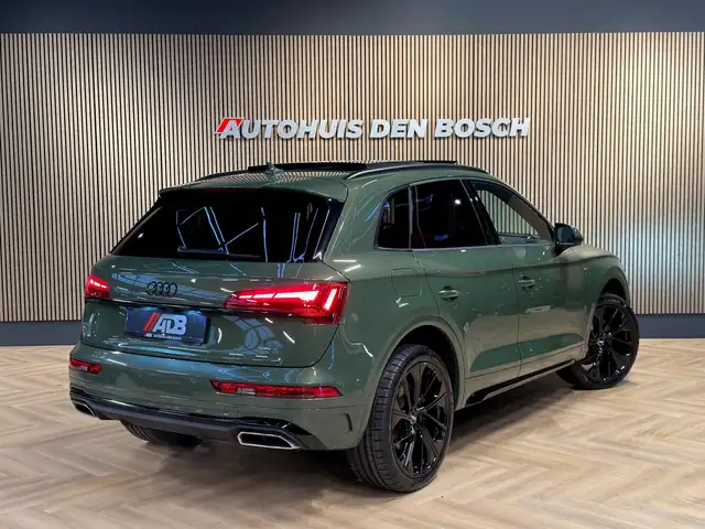 Audi Q5 view 2