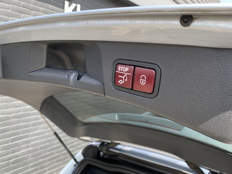 Mercedes-Benz C 250 Estate AMG 211 pk AUT. | dealer onderh. | rood led — photo 24