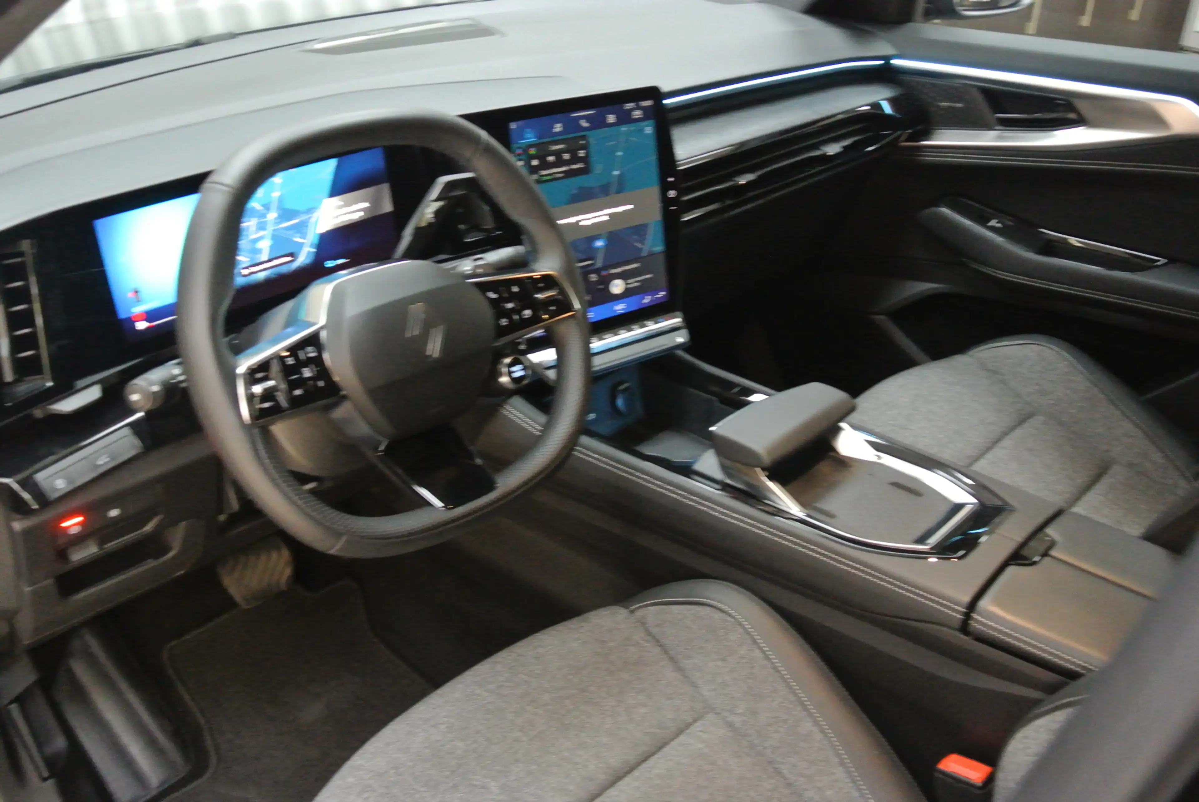 Renault Rafale — photo 14