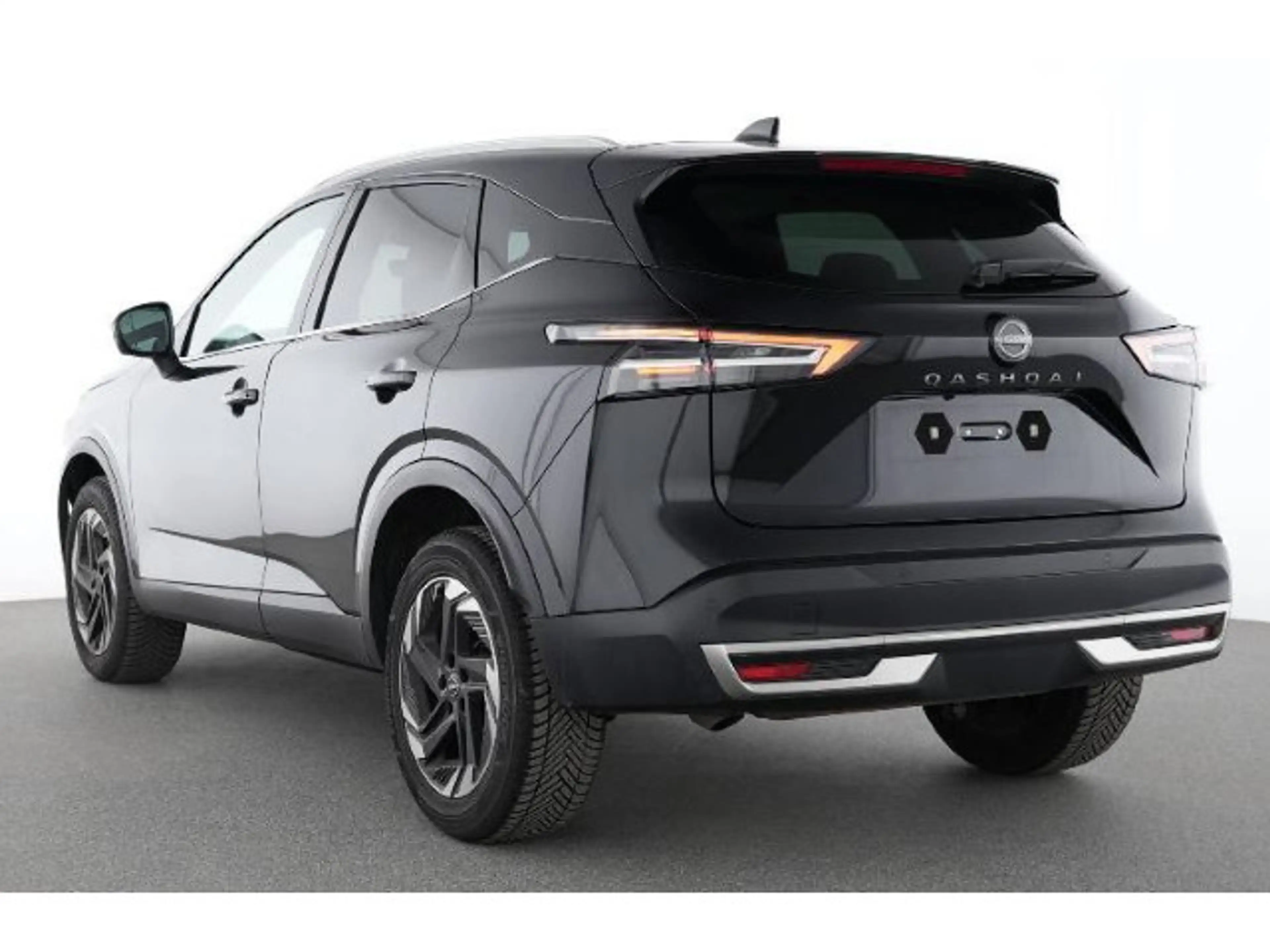Nissan Qashqai 1.3 DIG-T N-Connecta PGD Winter+Komf.Pak — photo 2