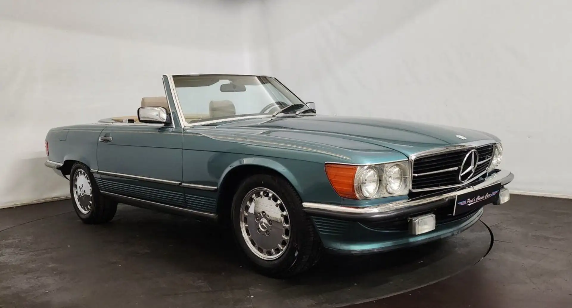 Mercedes-Benz 560 SL Verde - 1