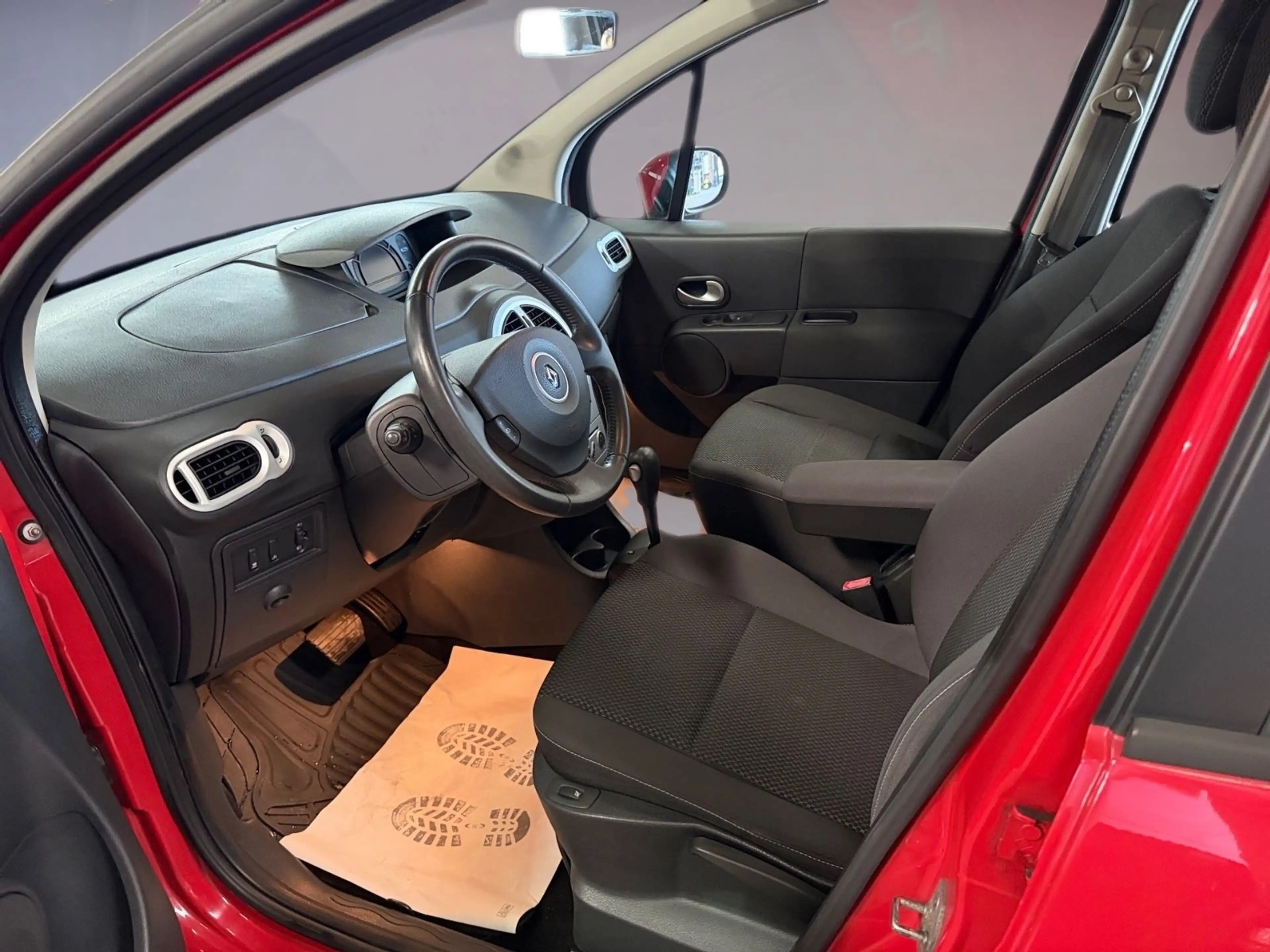 Renault Modus 1.6 Automatik Fahrradträger PDC Klima Temp — photo 11