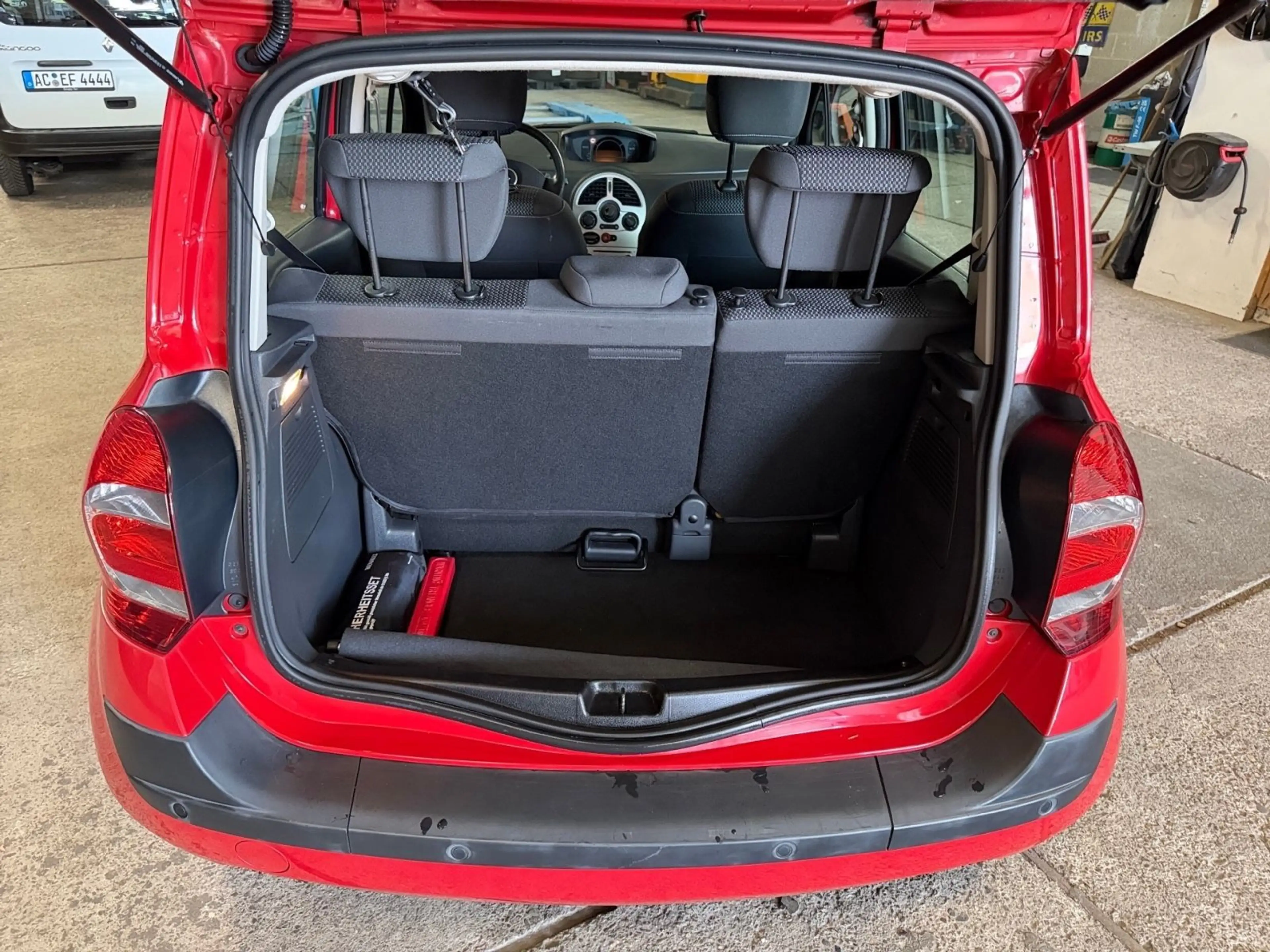 Renault Modus 1.6 Automatik Fahrradträger PDC Klima Temp — photo 13