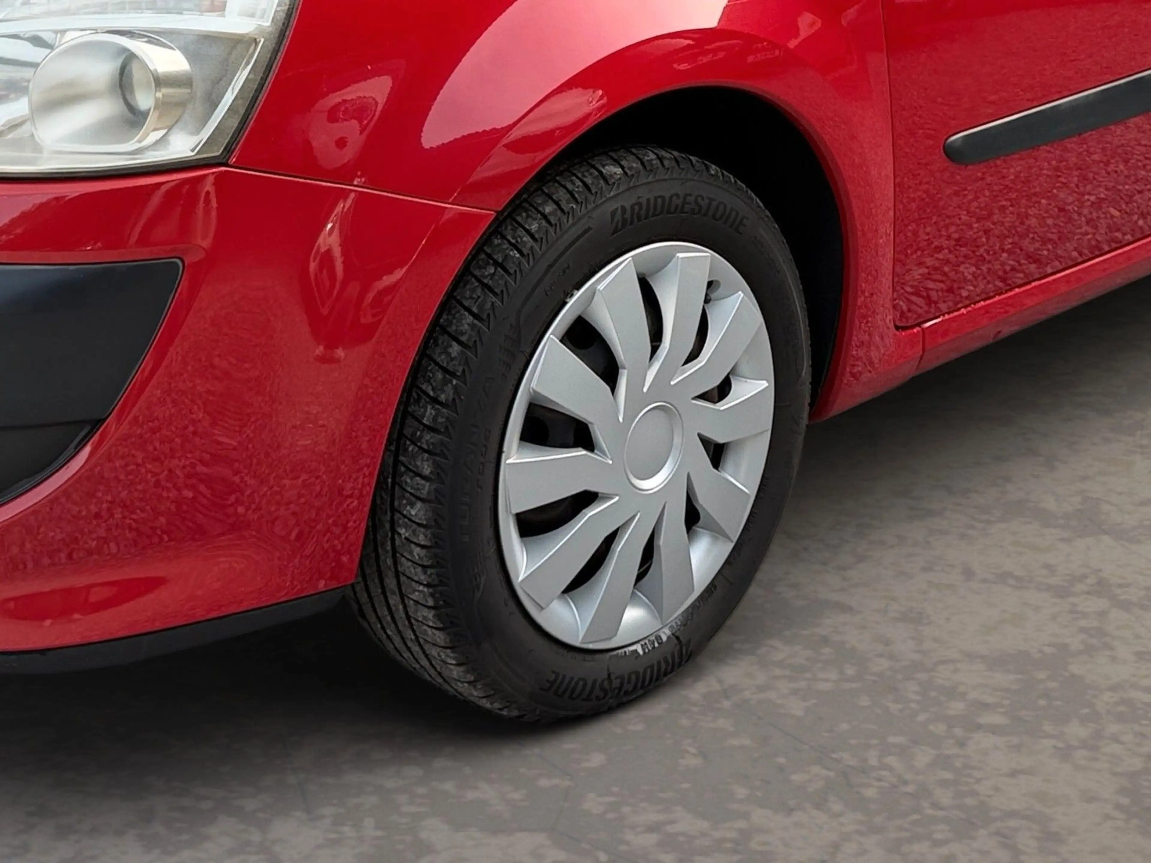 Renault Modus 1.6 Automatik Fahrradträger PDC Klima Temp — photo 9