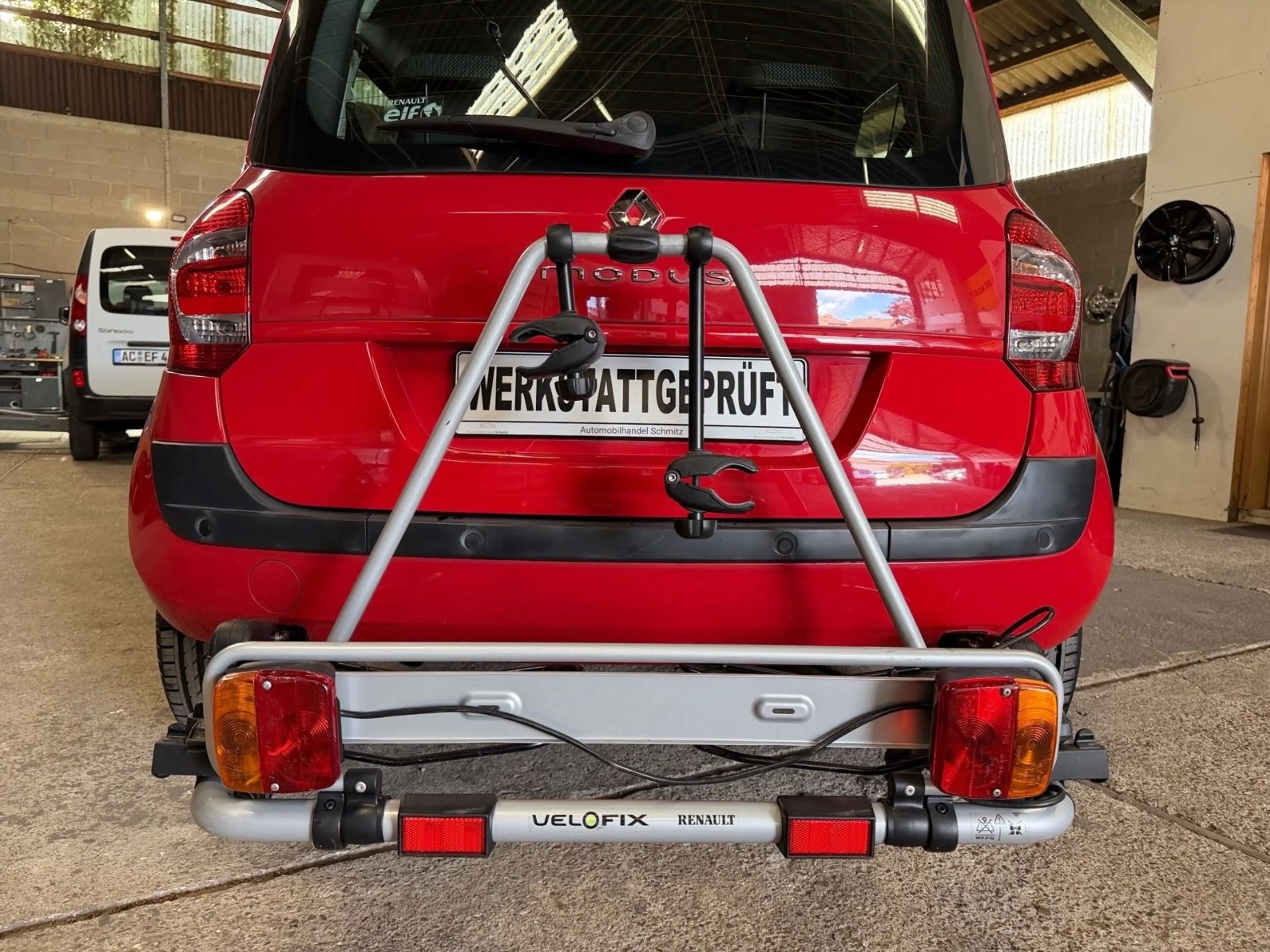 Renault Modus 1.6 Automatik Fahrradträger PDC Klima Temp — photo 12