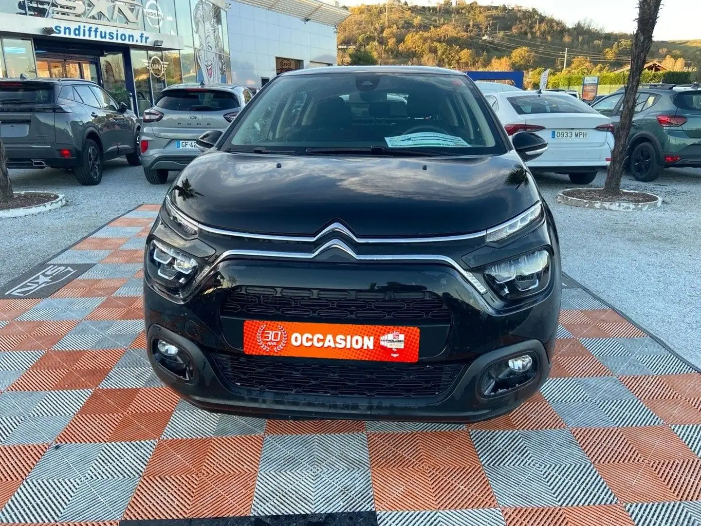 Citroen C3 BlueHDi 100 BV6 PLUS Noir - 2