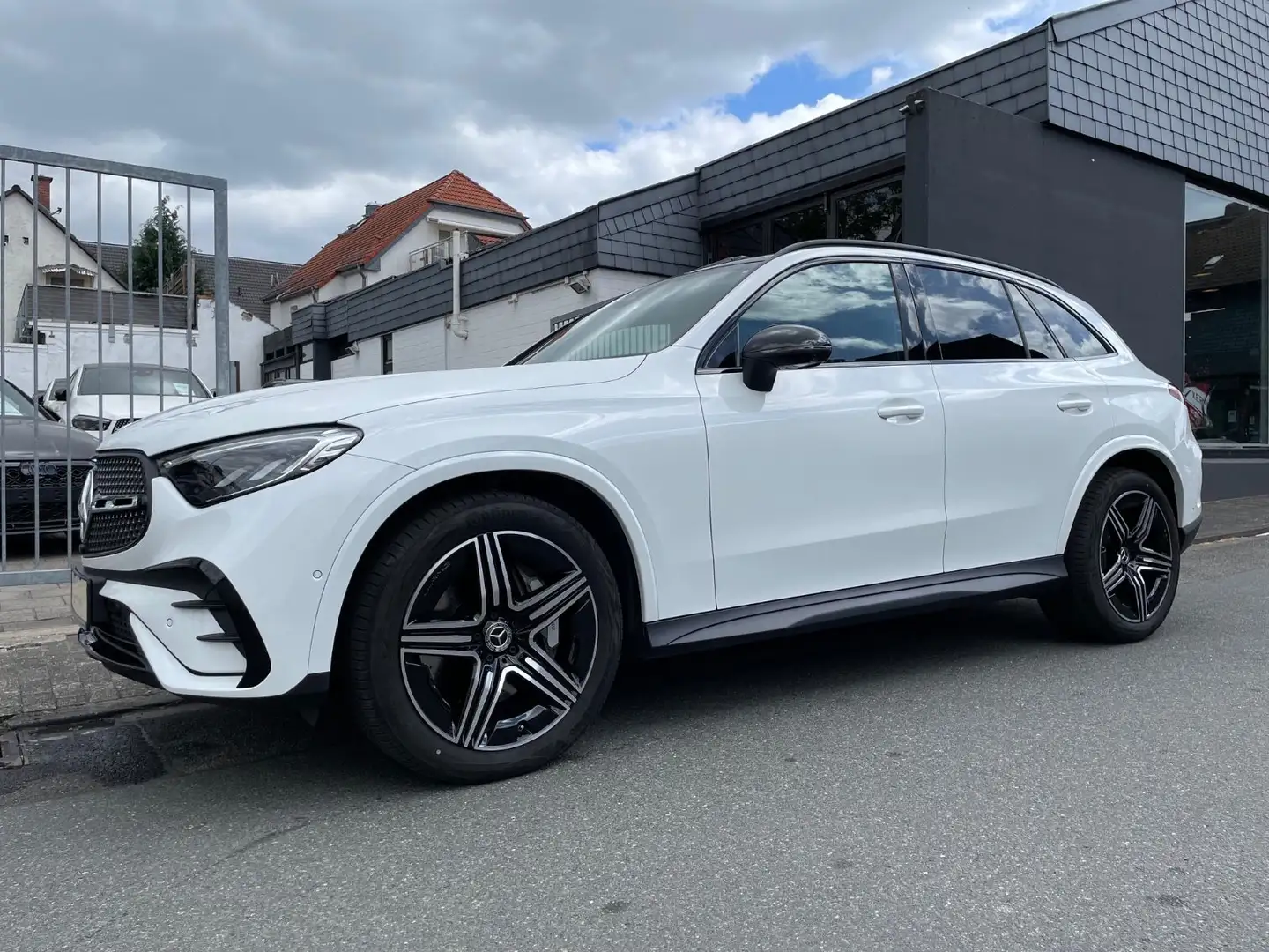 Mercedes-Benz GLC 220 d 4M |AMG|Night|Pano|360°|AHK|LED|20" Blanco - 1