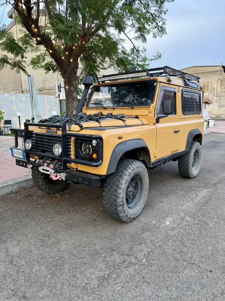 Land Rover Defender 90 2.5 td5 E SW, foto 3