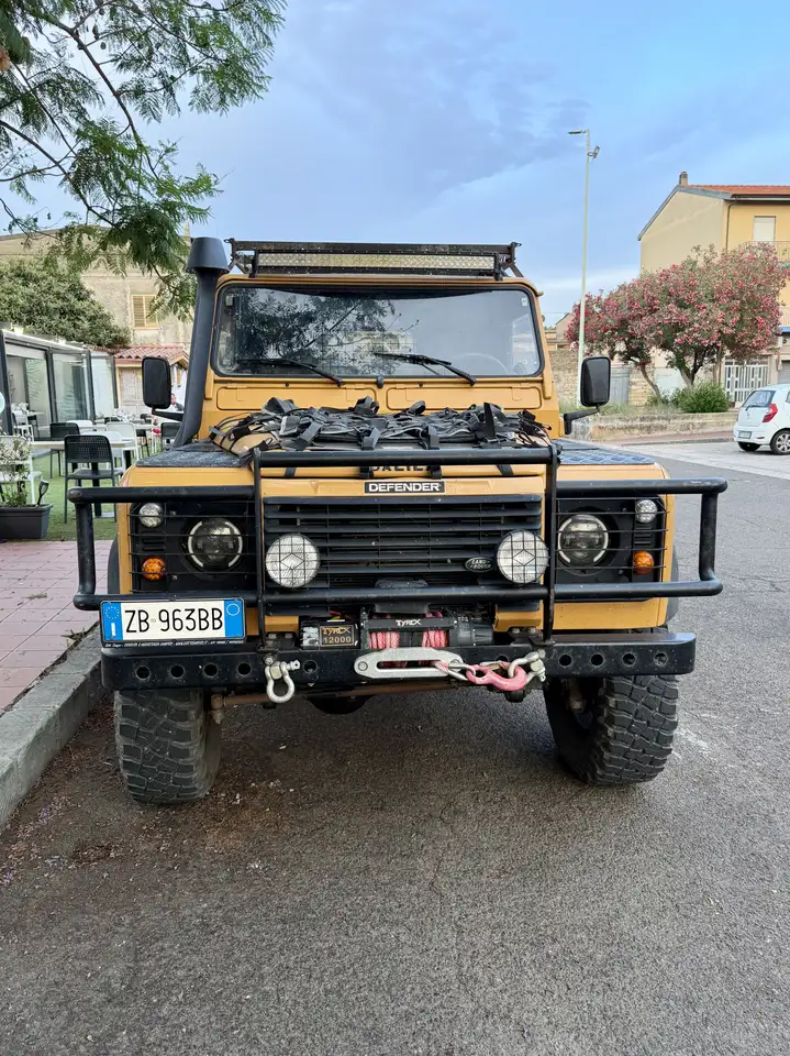 Land Rover Defender 90 2.5 td5 E SW, foto 2