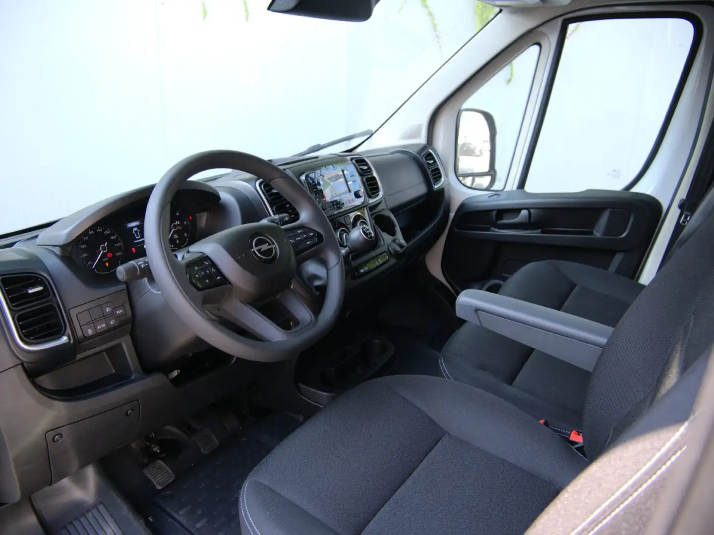 Opel Movano 33 2.2 BlueHDi 140 S&S PM-TM Furgone Wit - 2