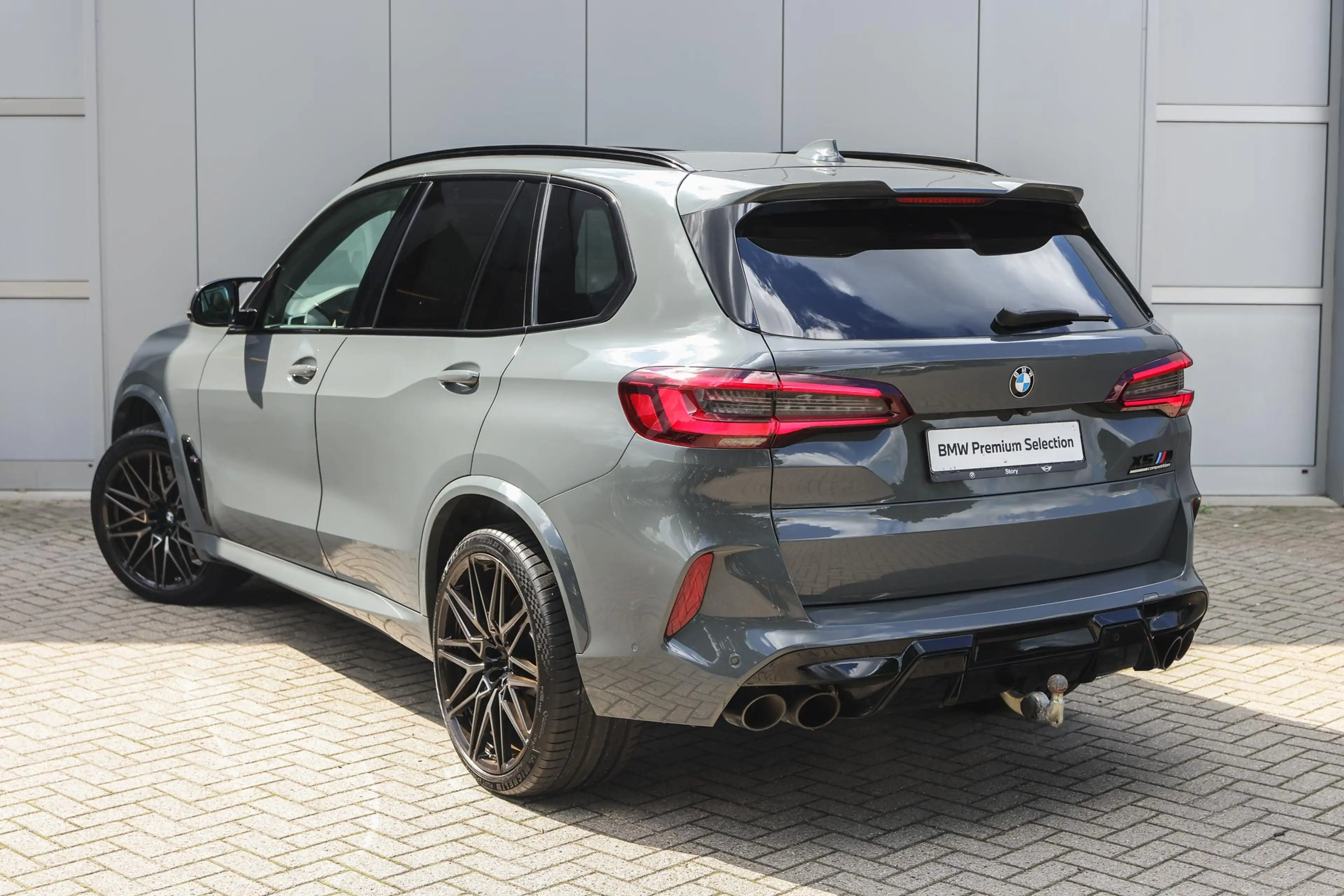 BMW X5 M Competition / Panoramadak Sky Lounge / Trekhaak / — photo 2
