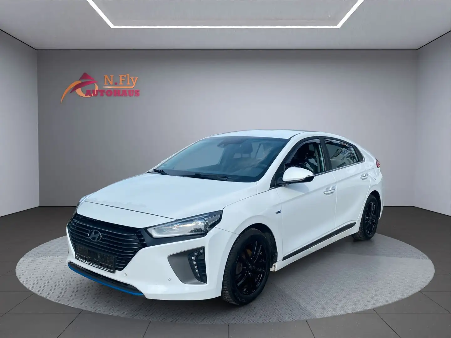 Hyundai IONIQ Ioniq Premium Vollhybrid*Leder*Navigation* Blanc - 1