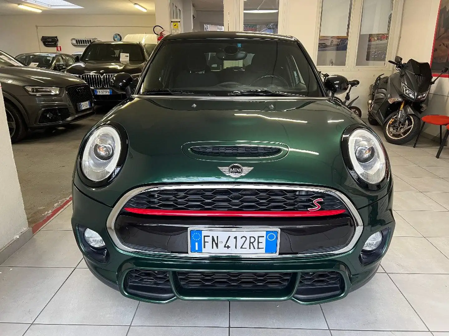 MINI Cooper SD 2.0 Cooper SD aut. Hype 5 porte Zelená - 2