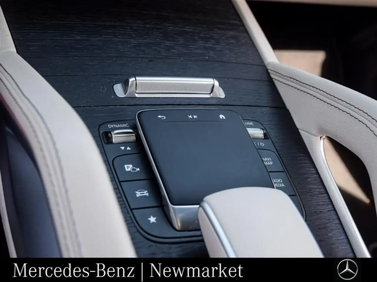 Mercedes-Benz GLE снимка Mercedes-Benz GLE