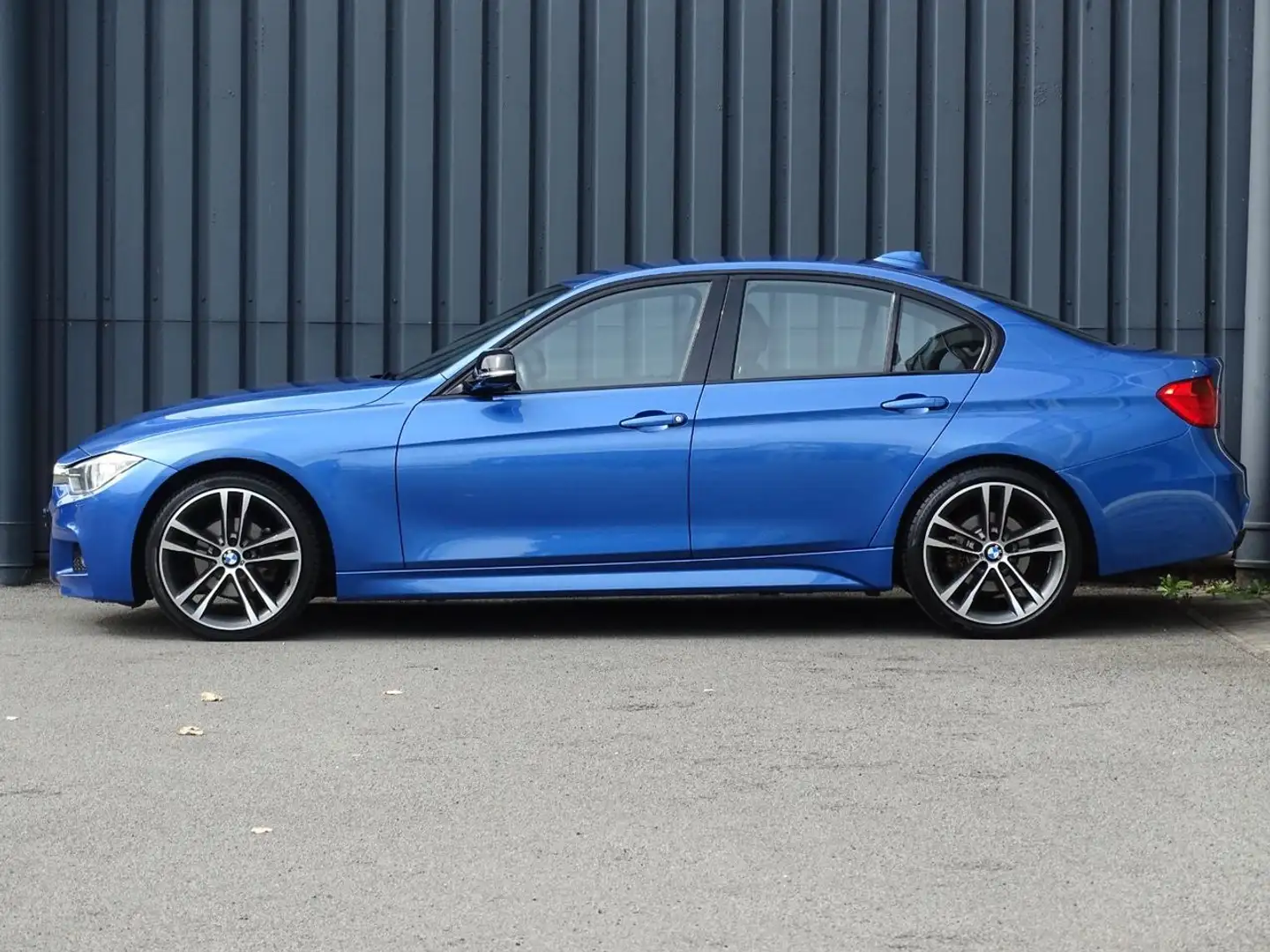 BMW 320 3-serie 320i High Executive M-Sportpakket | 19" Bleu - 2