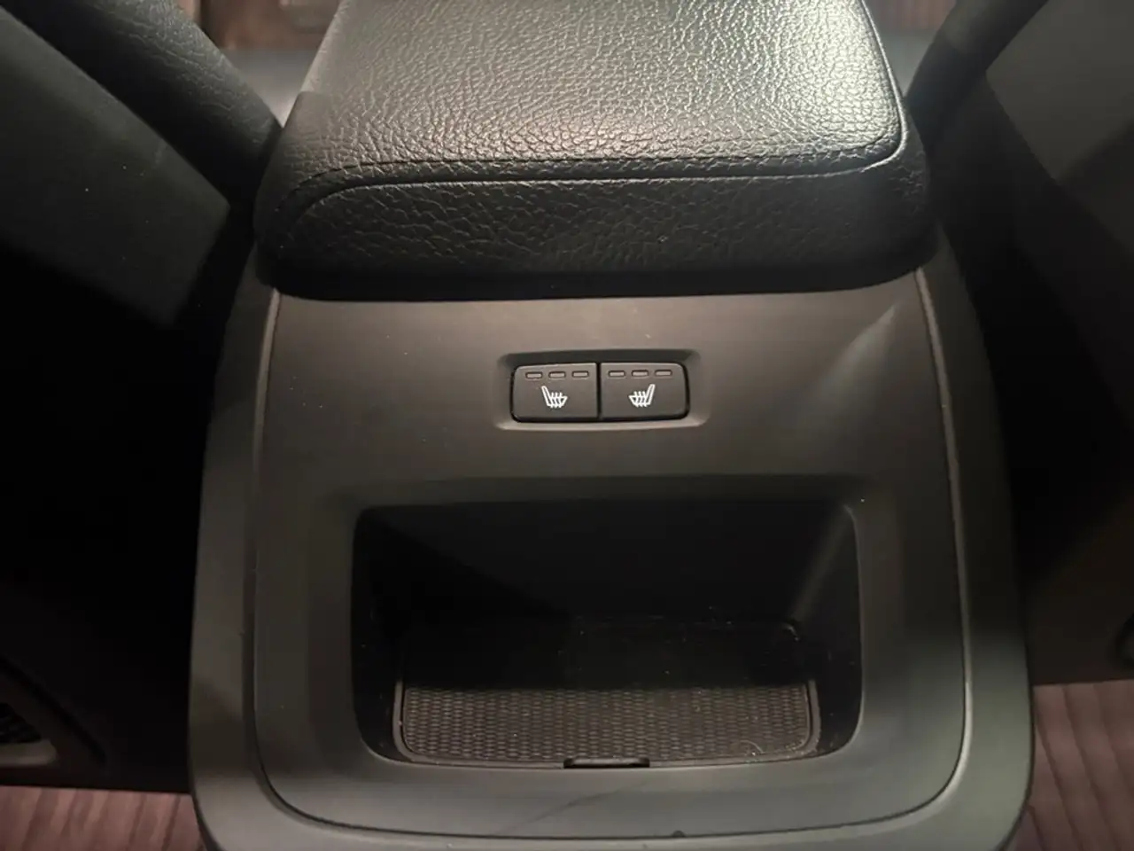 Volvo XC60 снимка Volvo XC60