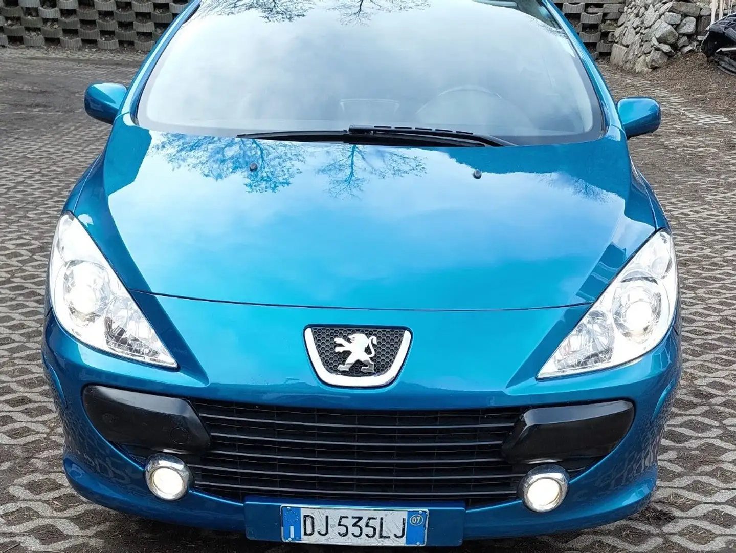 Peugeot 307 CC 2.0 hdi 16v Feline fap Bleu - 1