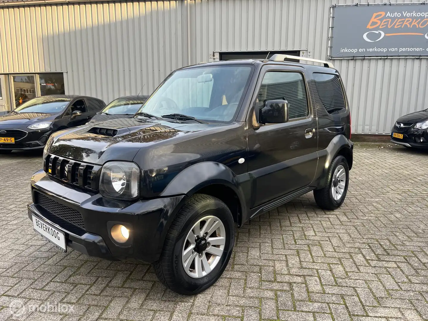 Suzuki Jimny 1.3 RANGER 4X4 6/12 M GARANTIE Zwart - 2