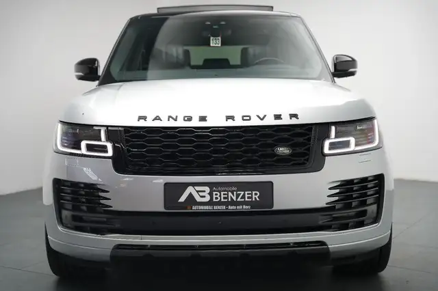 Land Rover Range Rover view 2