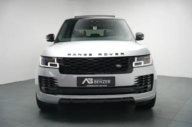 Land Rover Range Rover view 3