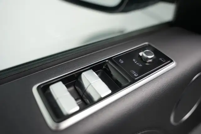 Land Rover Range Rover view 13