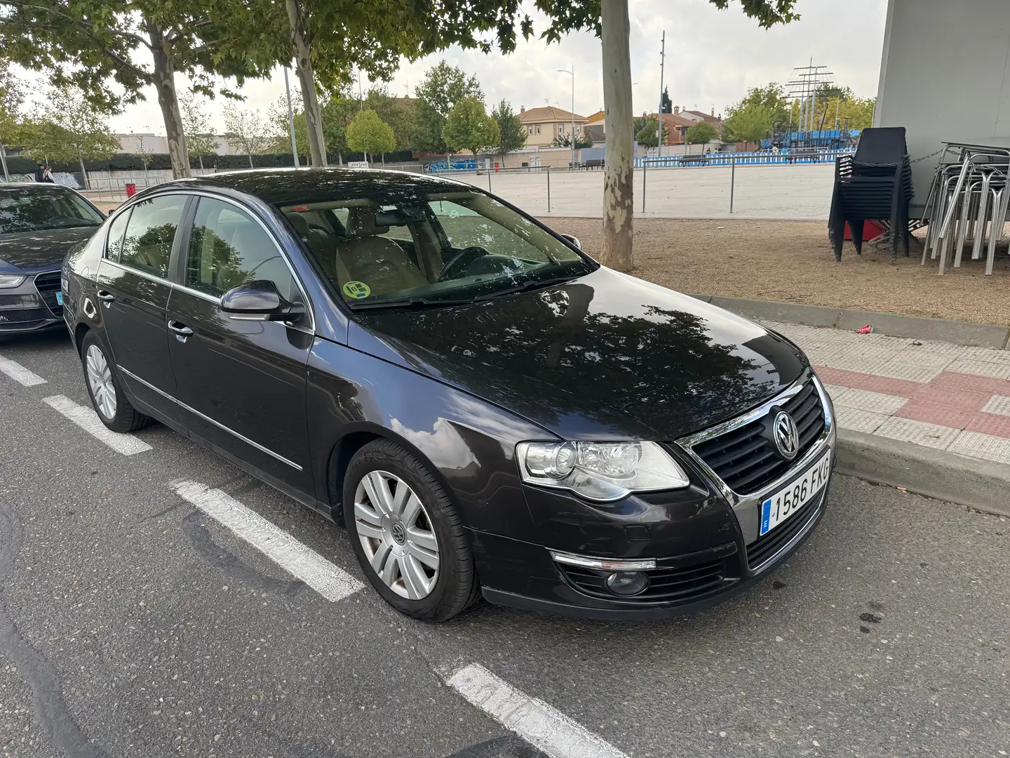 Volkswagen Passat Passat 2.0TDI Highline Highline Gris - 2