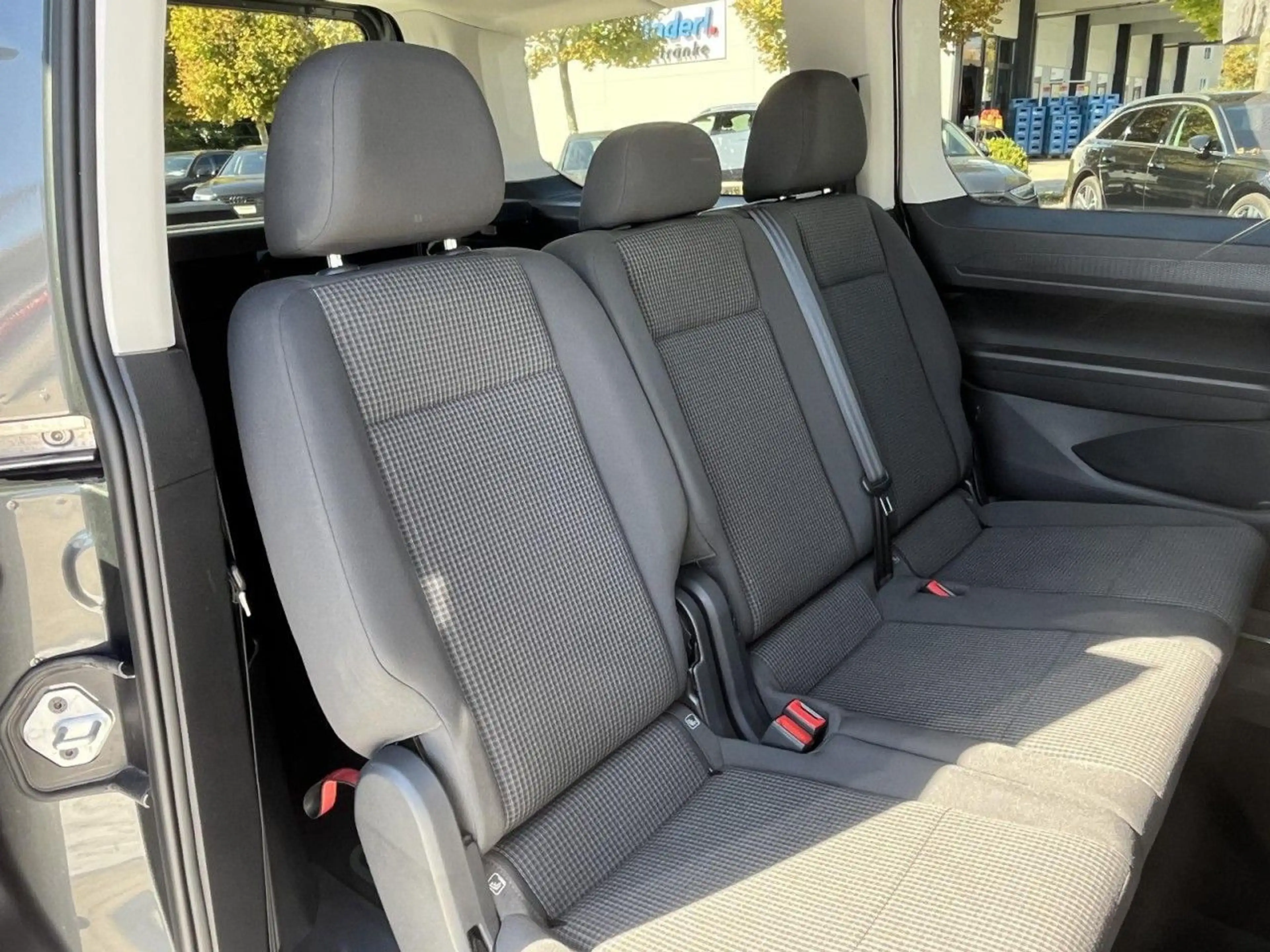 Volkswagen Caddy Life 2.0 TDI DSG (R-Kamera+FrontAssis — photo 10