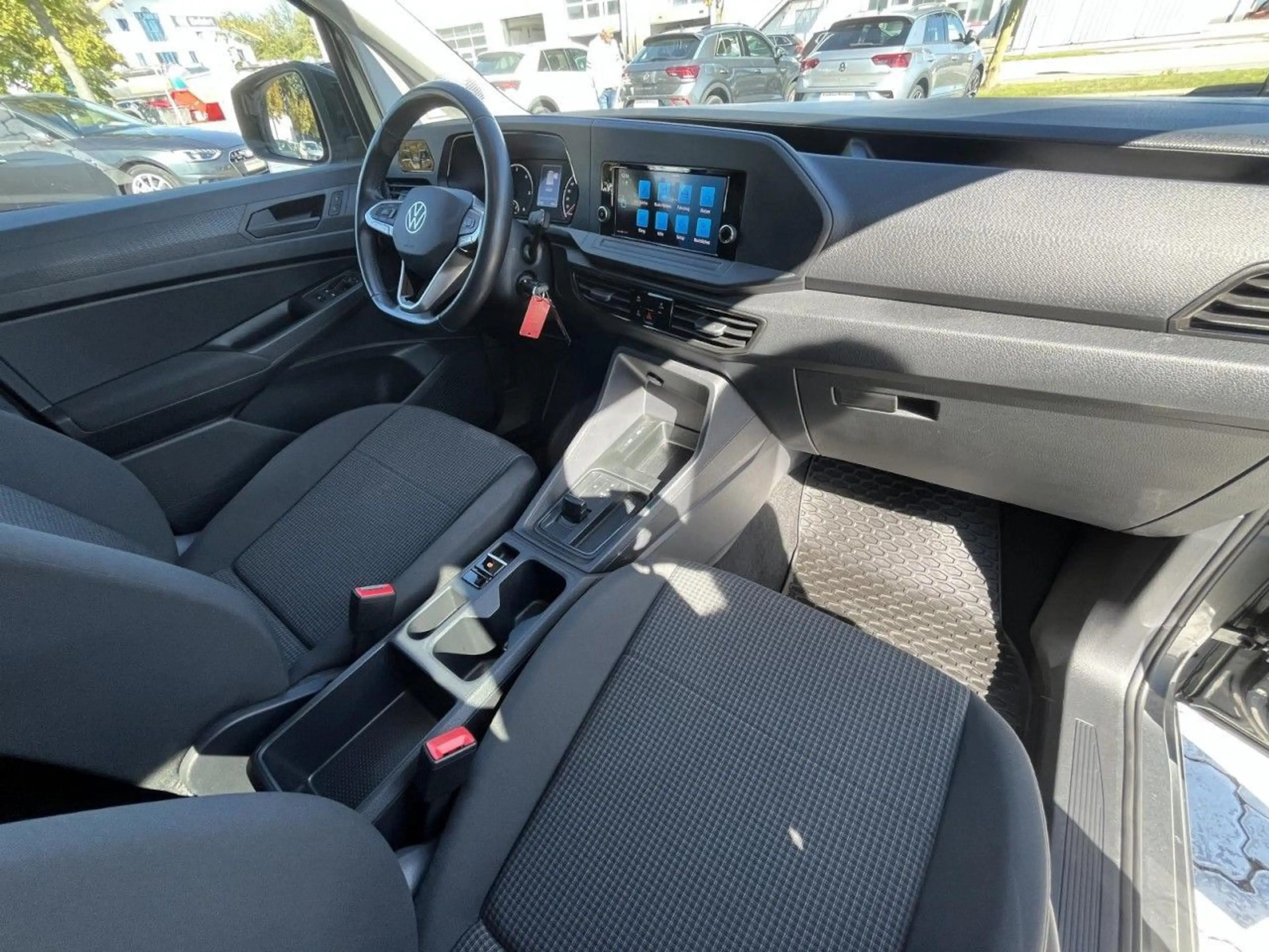 Volkswagen Caddy Life 2.0 TDI DSG (R-Kamera+FrontAssis — photo 14