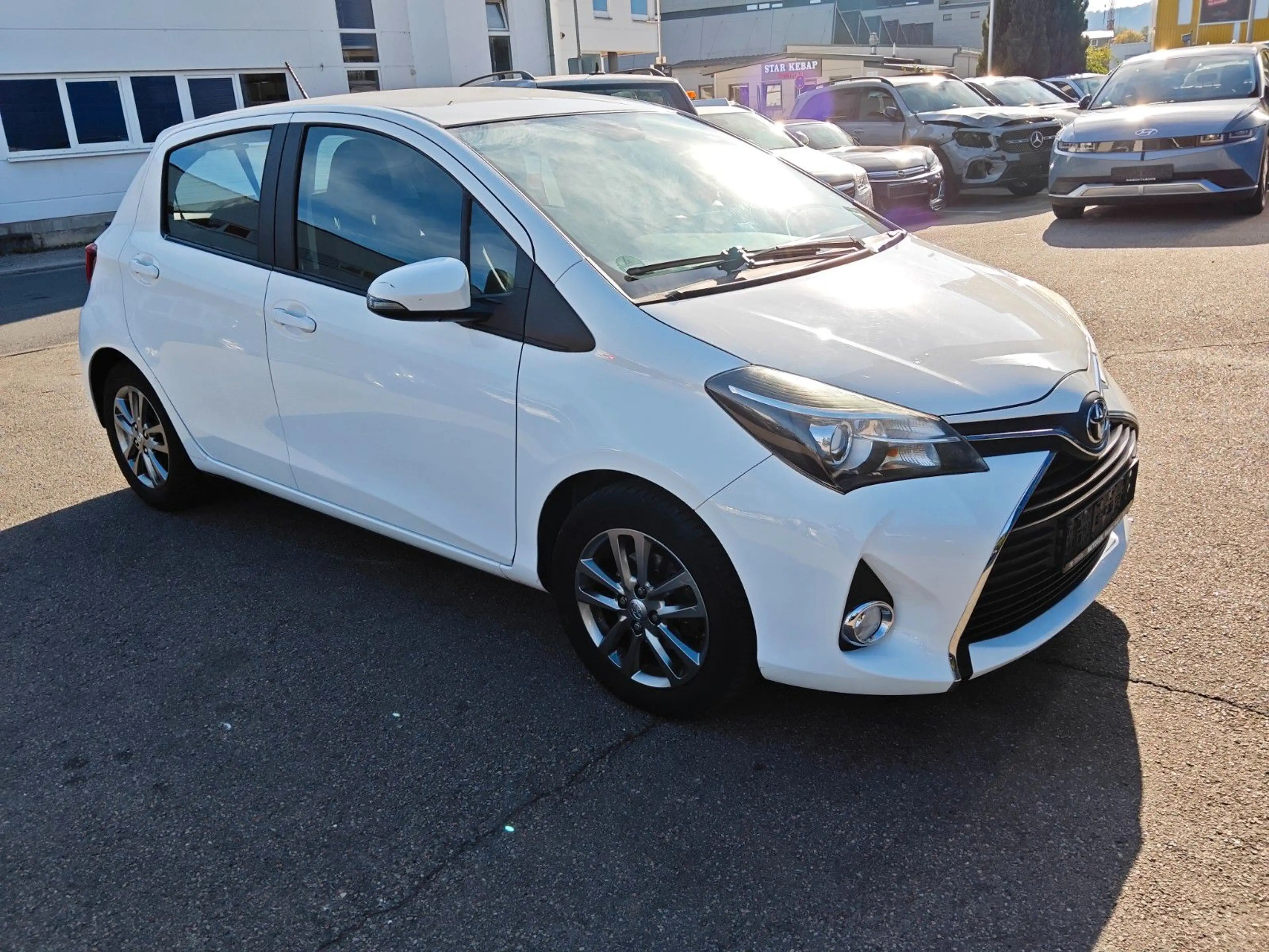 Toyota Yaris Comfort 5türig — photo 2