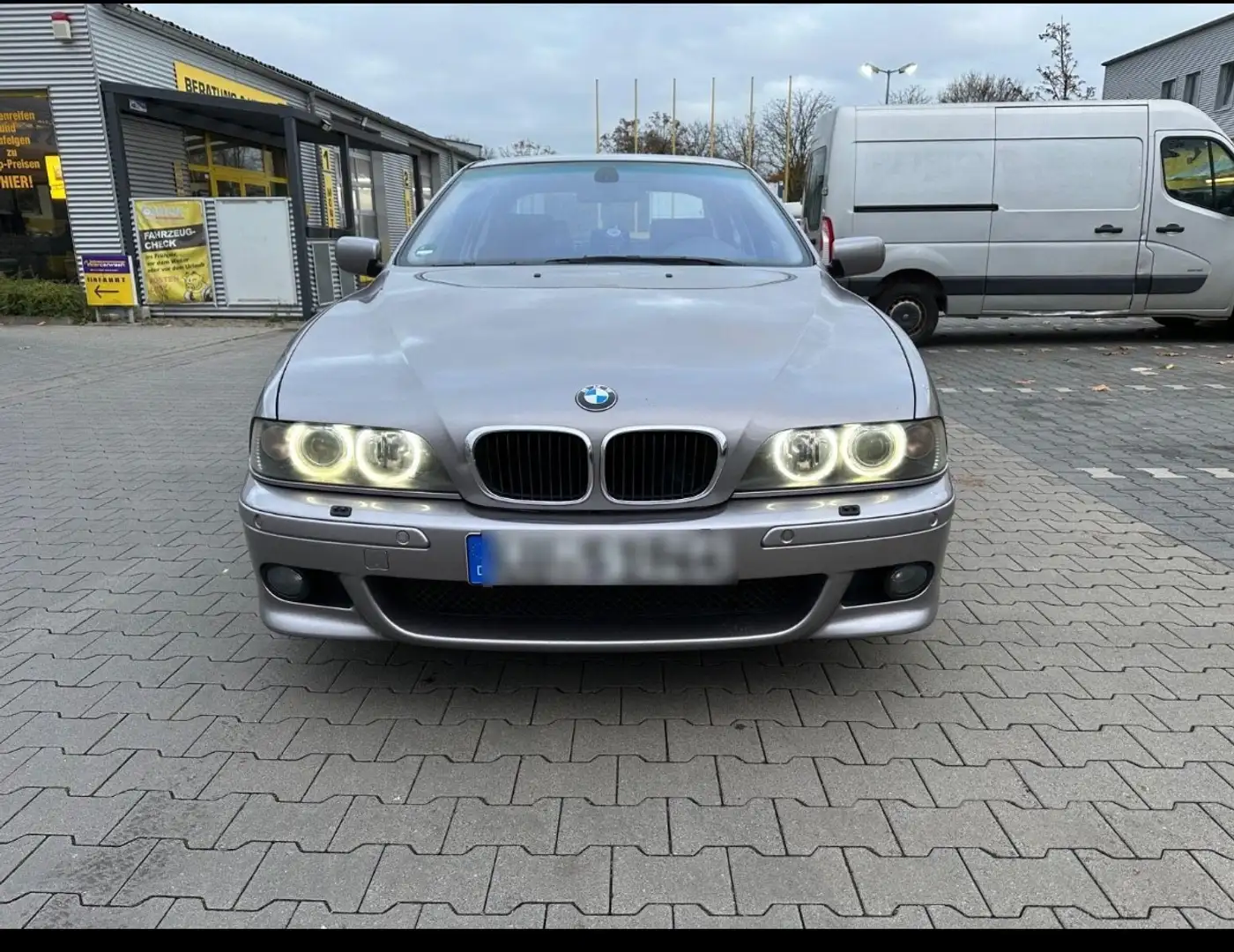 BMW 525 525i - 2