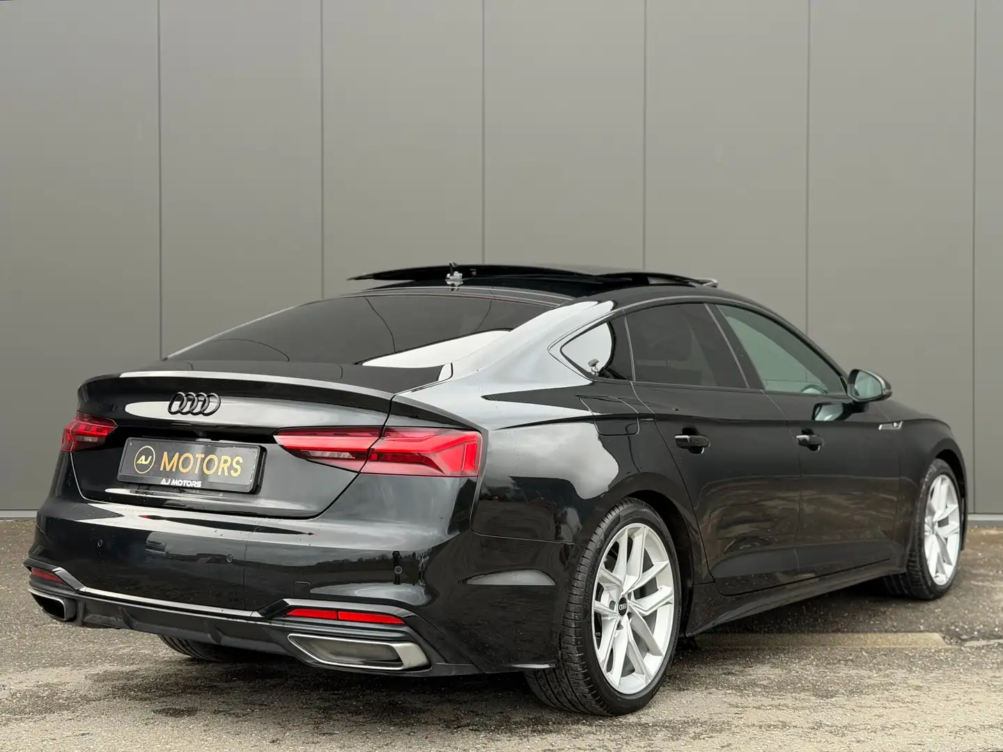Audi A5 Sportback 2.0 TDI 136cv S-tronic - S-Line - Pano Noir - 2