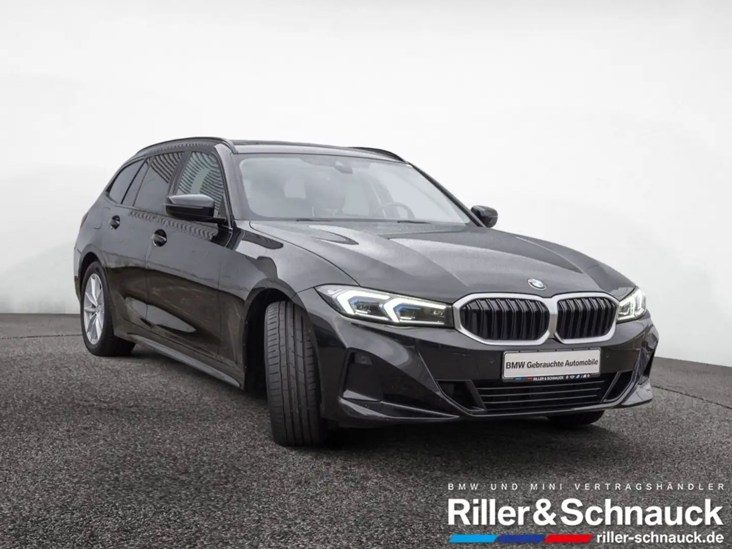 BMW 320 d Touring PANO+HUD+NAVI+LEDER+KEYLESS+KLIM Schwarz - 2