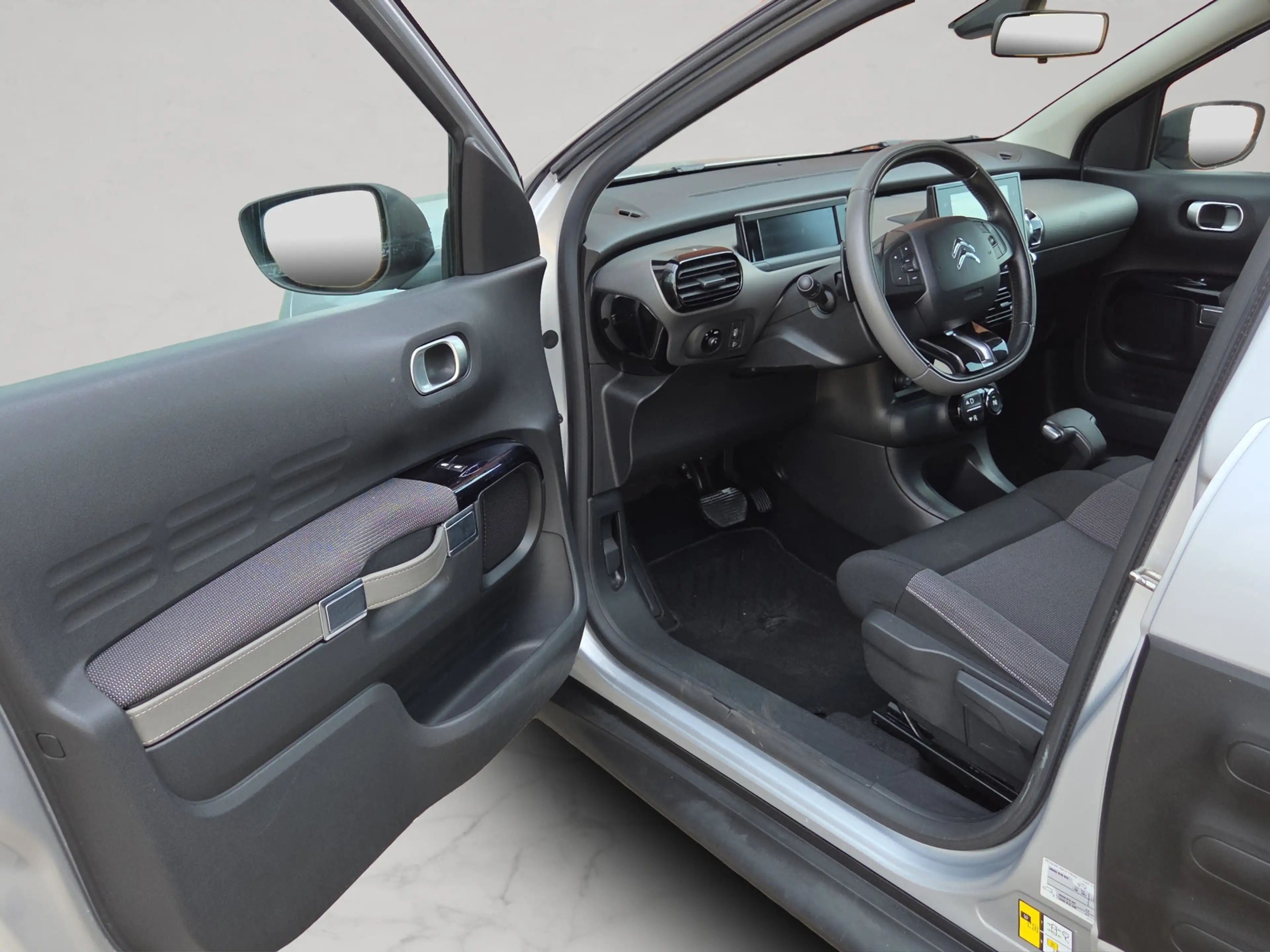 Citroen C4 Cactus 1.2 e-VTi Feel — photo 13