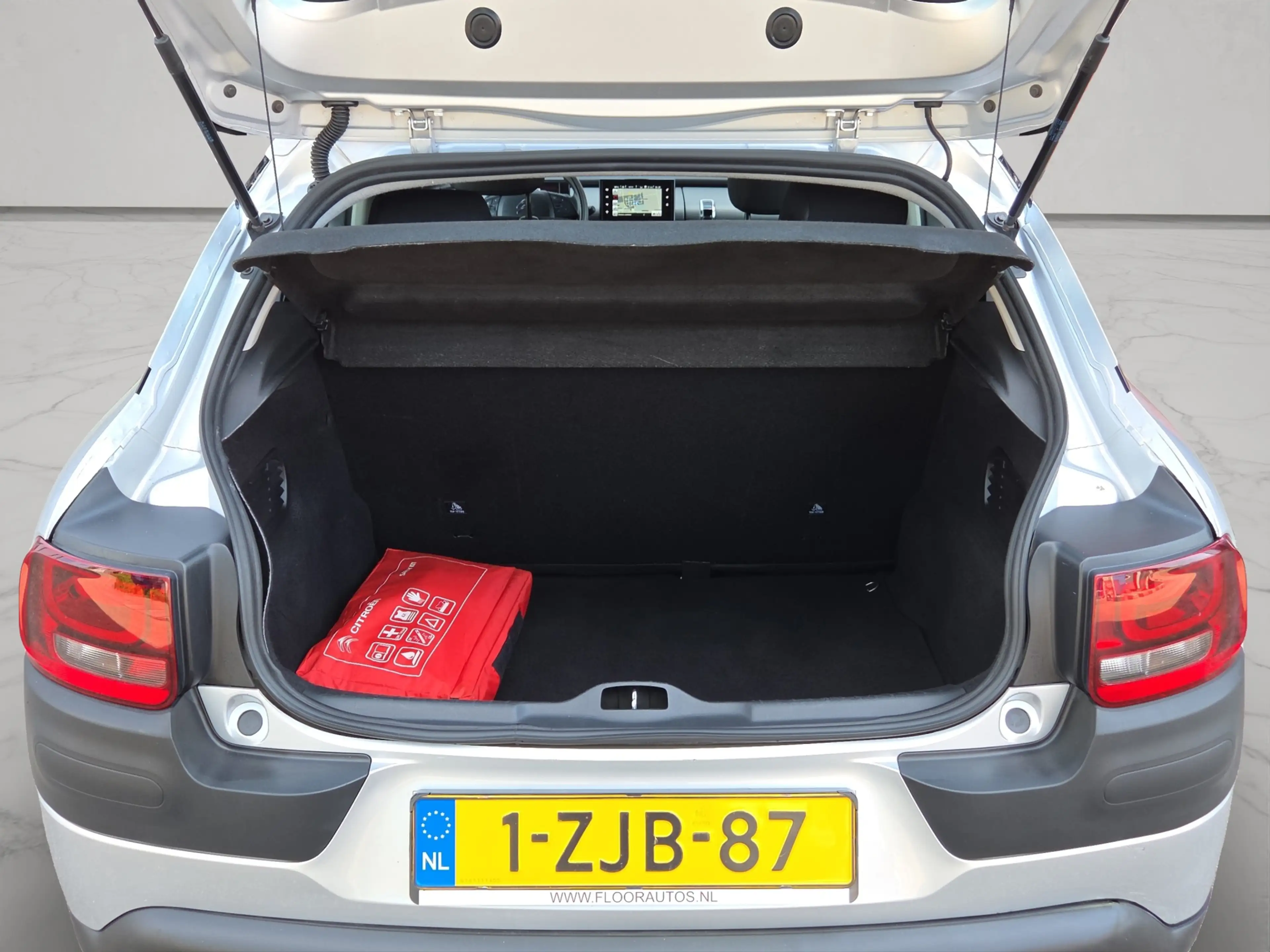 Citroen C4 Cactus 1.2 e-VTi Feel — photo 12