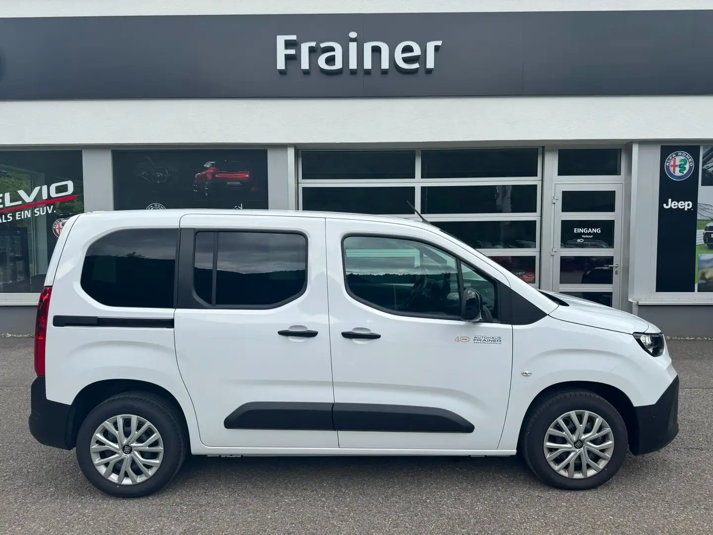 Fiat Doblo PKW M Diesel Automatik 130PS Weiß - 1