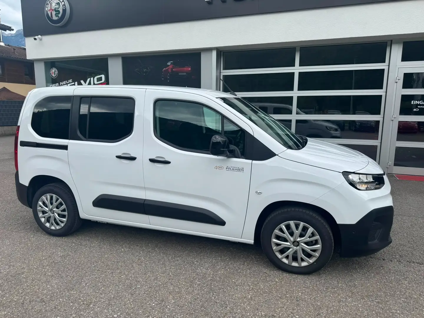 Fiat Doblo PKW M Diesel Automatik 130PS Weiß - 2