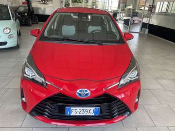 Yaris III 2017 5p 1.5h Active my18 - Nessun vincolo -