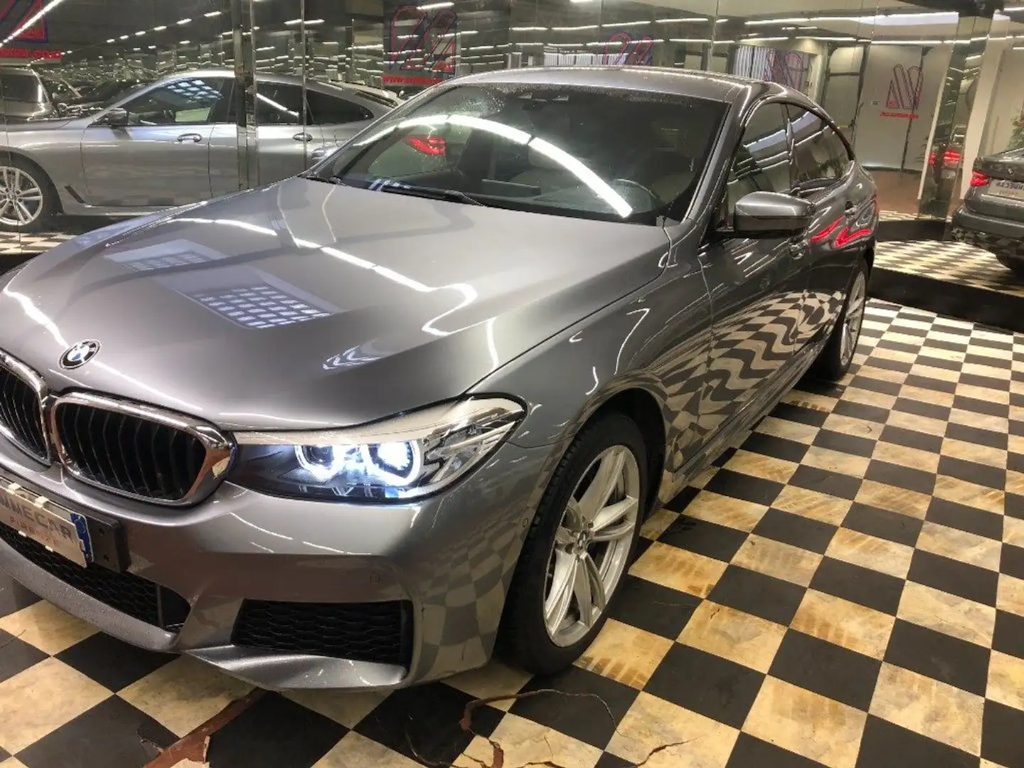 BMW 630 d Gran Turismo Business Grau - 1