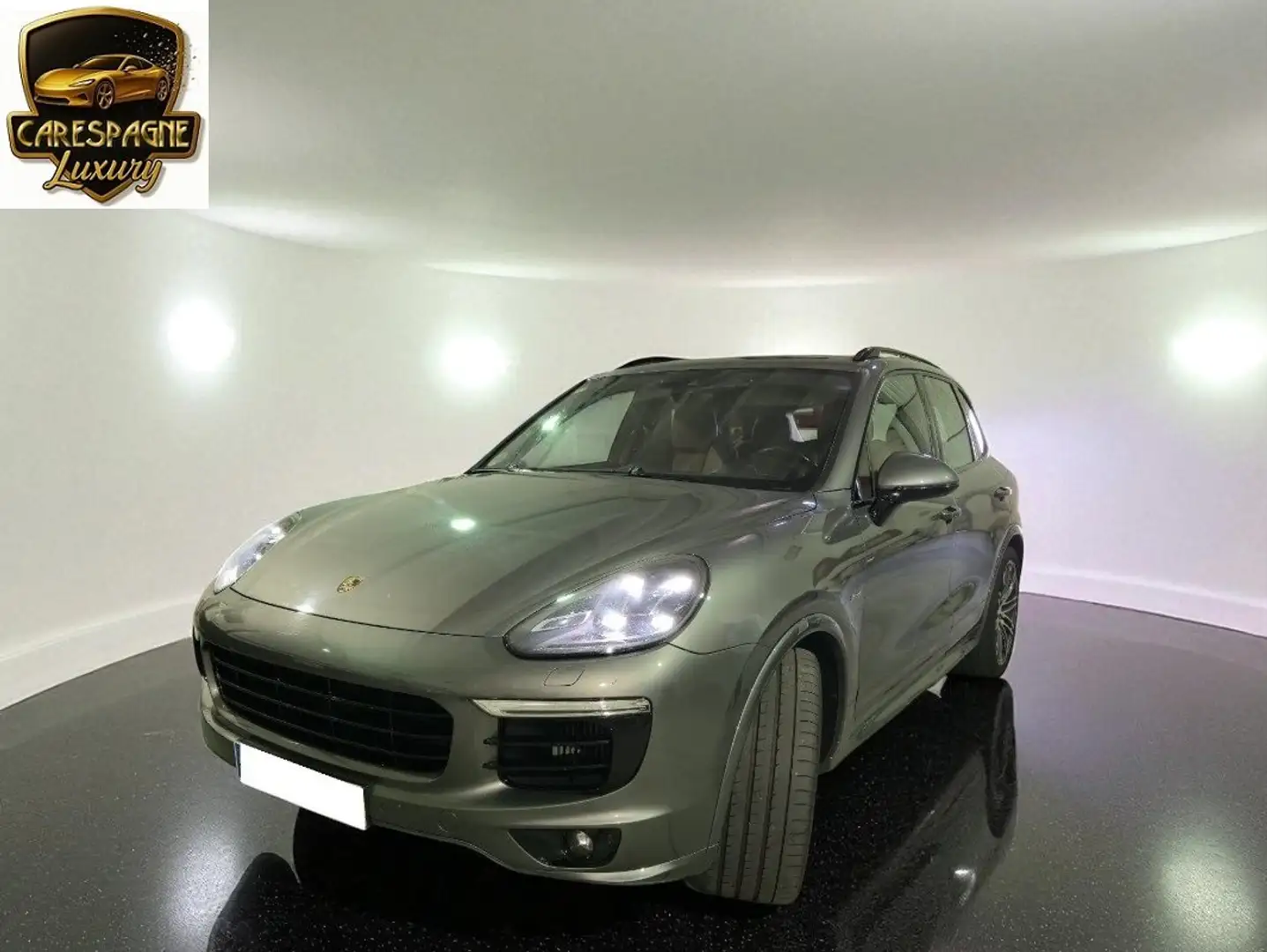 Porsche Cayenne Grijs - 1