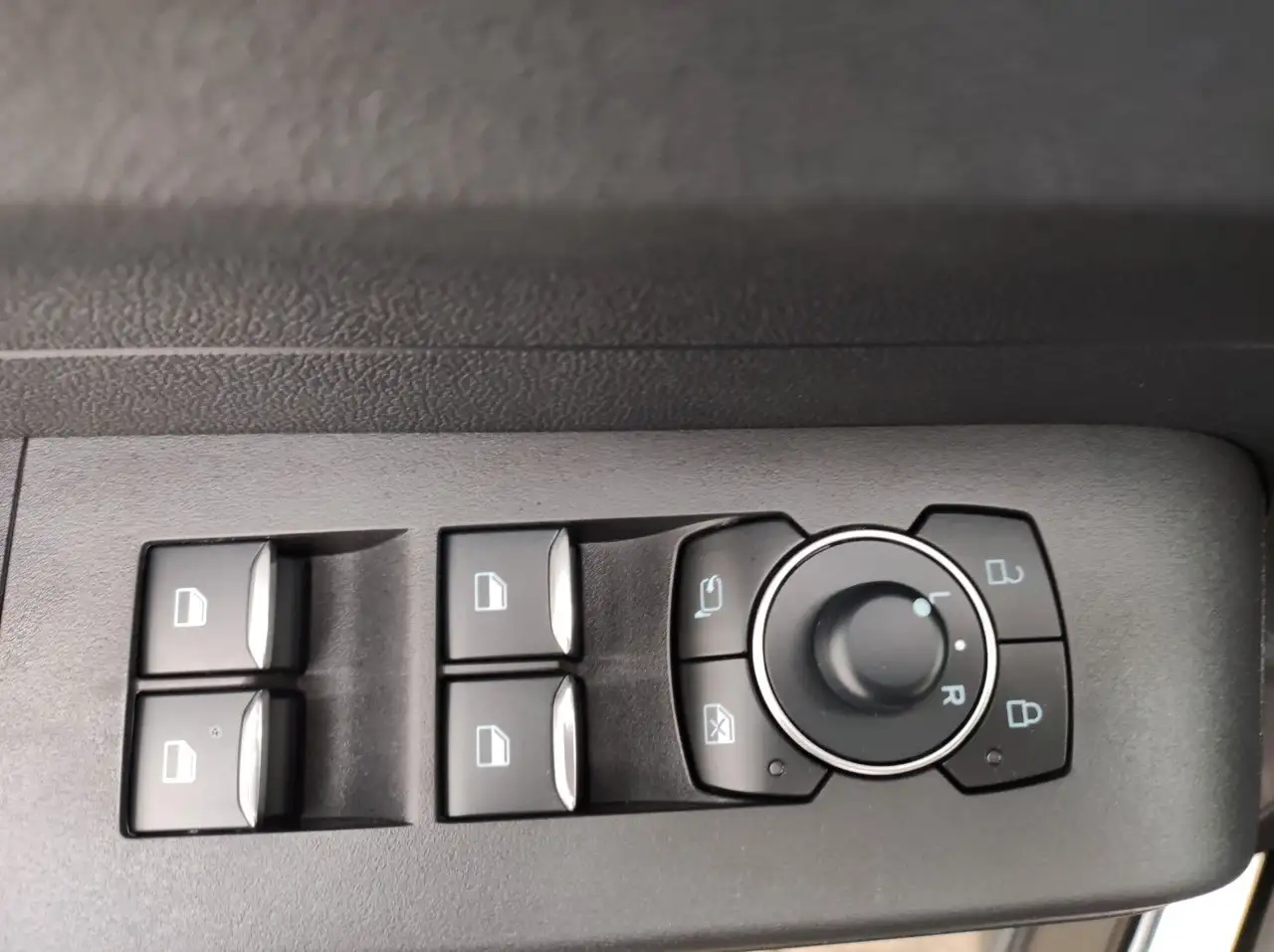 Ford Tourneo Courier 2026 — фото 14