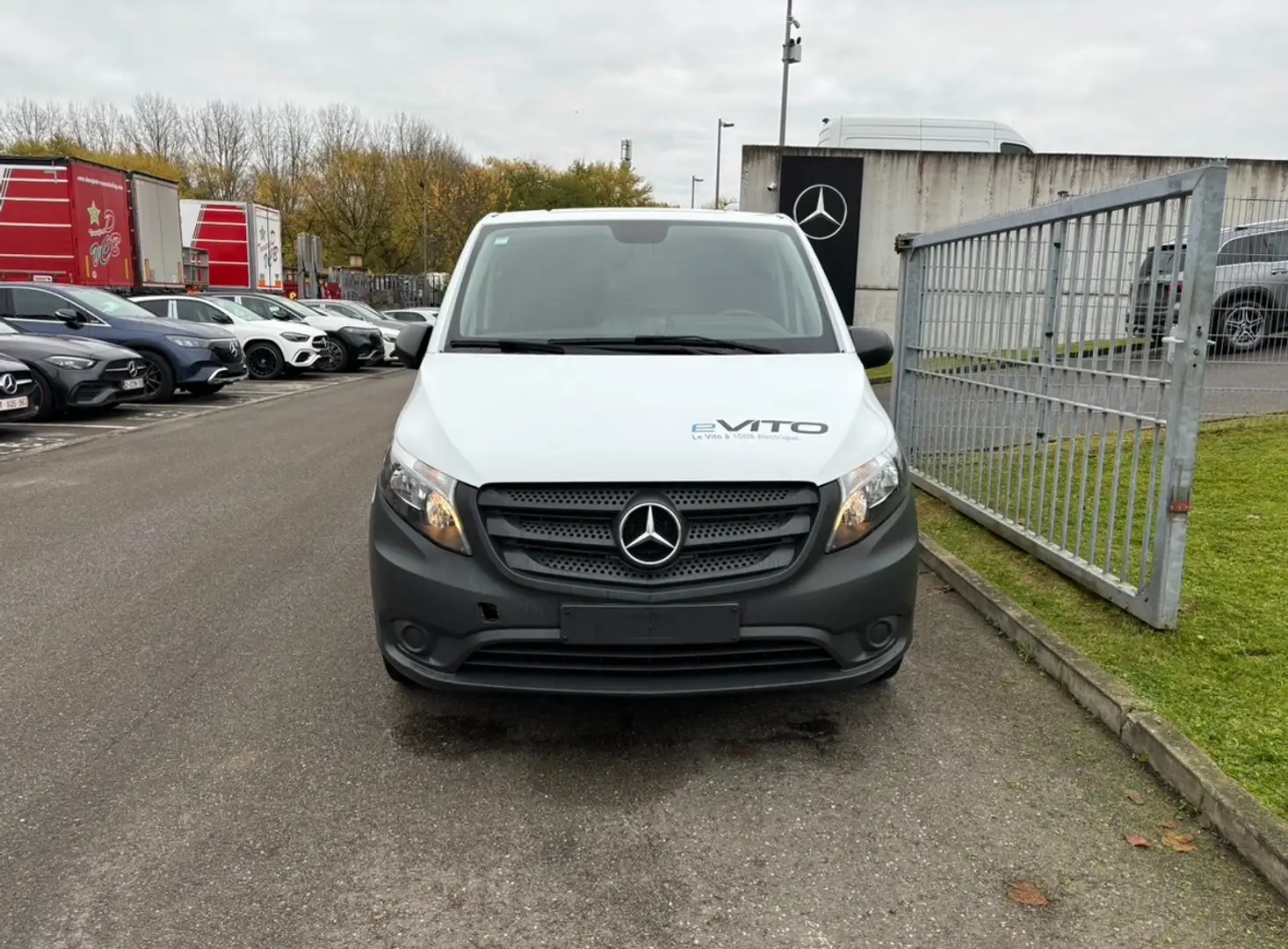 Mercedes-Benz Vito E vito long electrique Blanc - 2