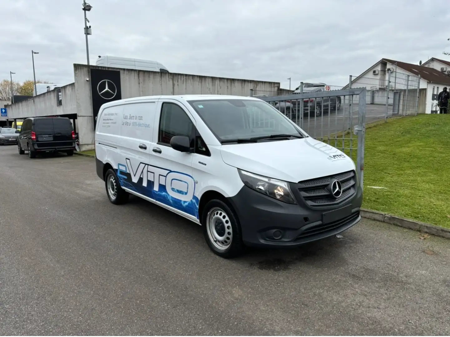 Mercedes-Benz Vito E vito long electrique Blanc - 1