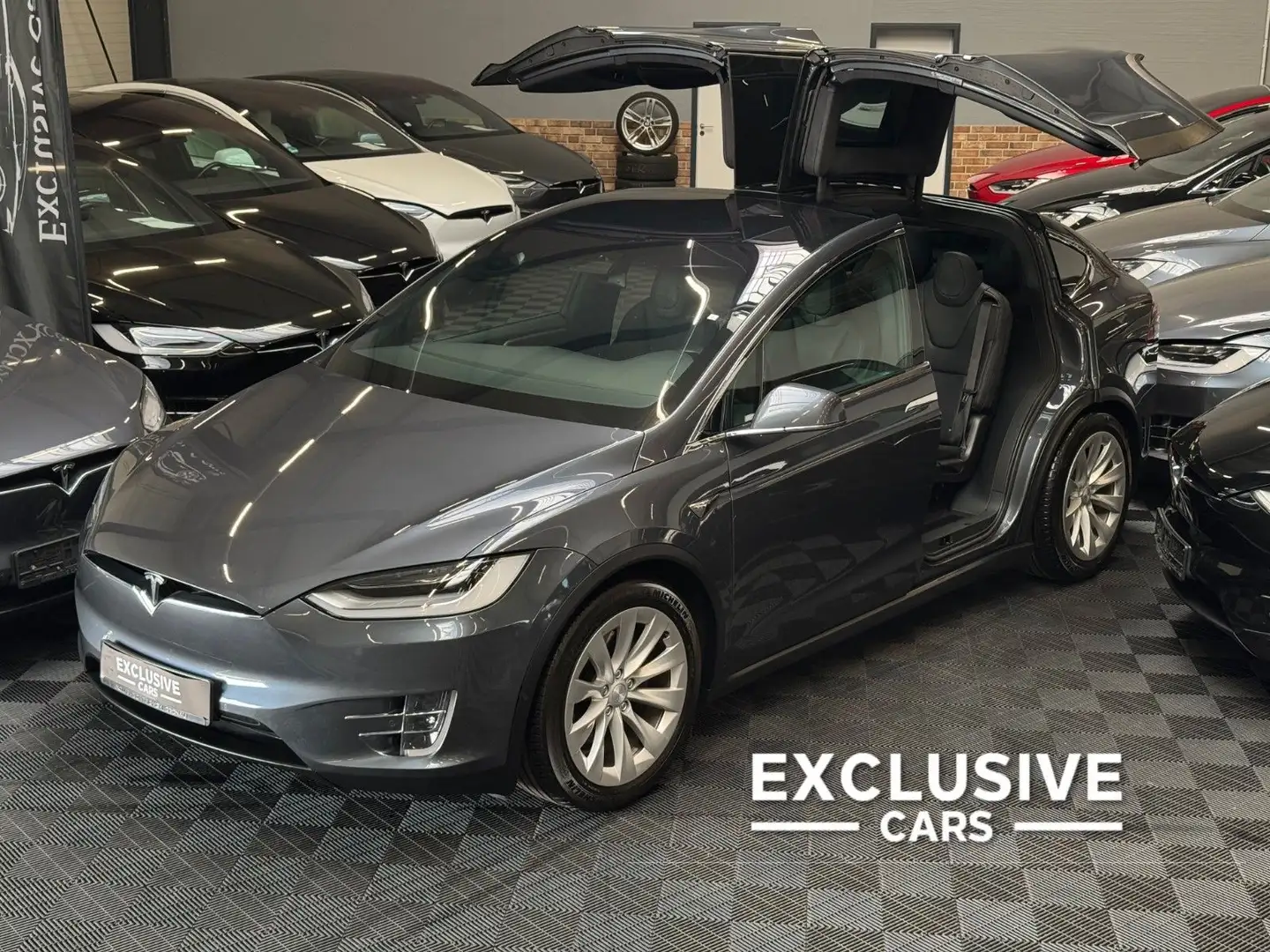 Tesla Model X MODEL X LONG RAVEN | 7SEATS | CCS | AP HW 3.0 | Grau - 1
