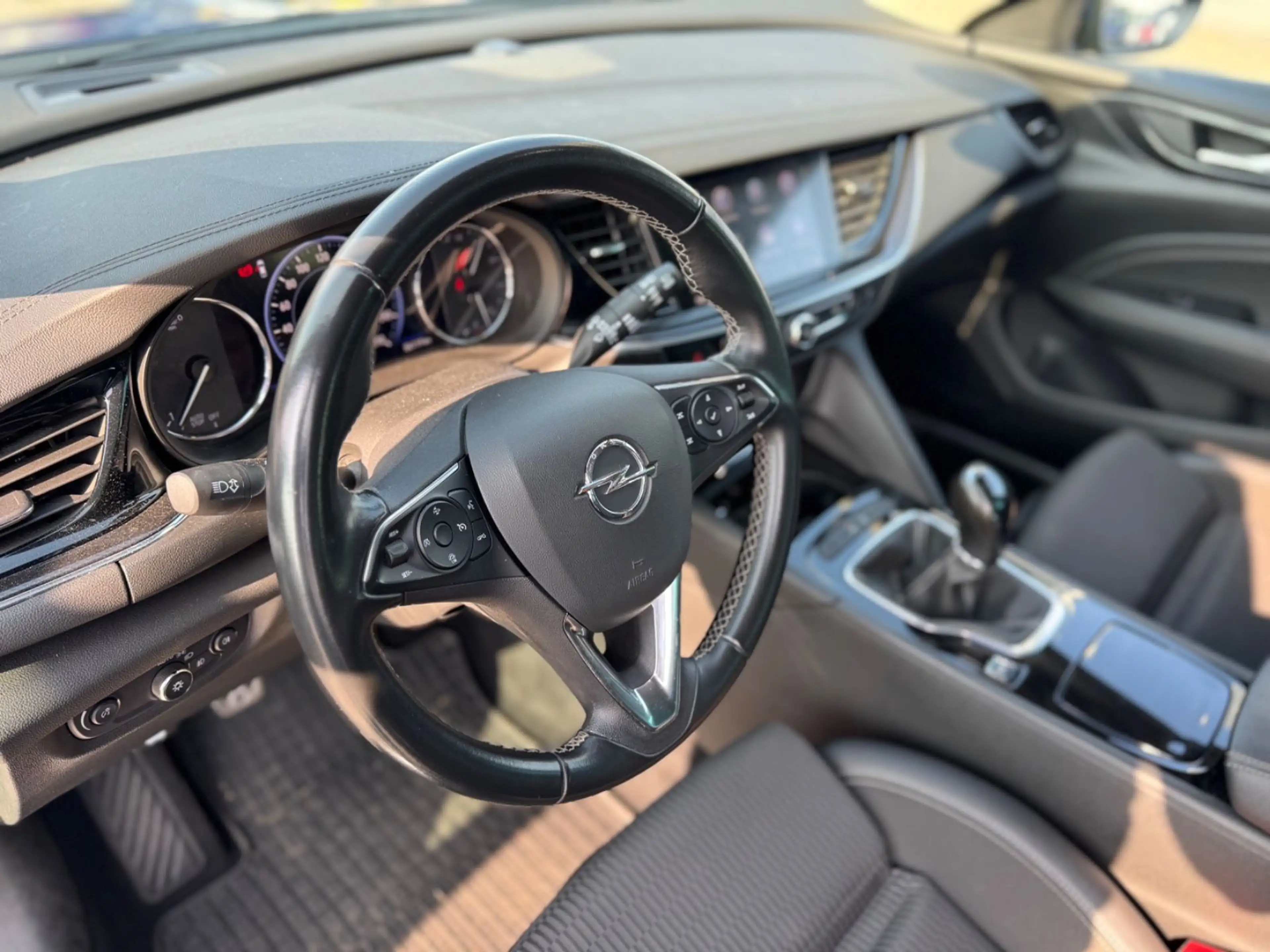 Opel Insignia B Sport 4x4 2.0 TDI *1.HAND* — photo 12