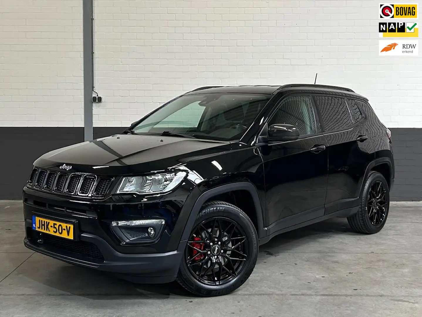 Jeep Compass 1.4 MultiAir All Black, Apple-Android, PDC, camera Zwart - 1