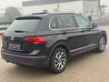 Volkswagen Tiguan Sound*PANORAMA*LED*GUTER ZUSTAND** Noir - thumbnail 5