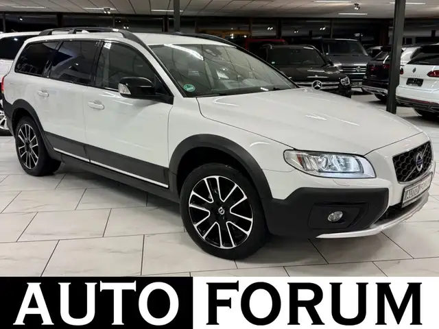 Volvo XC70 2.0 D4 AUTOMATIK AHK LEDER MEMORY BiXENON
