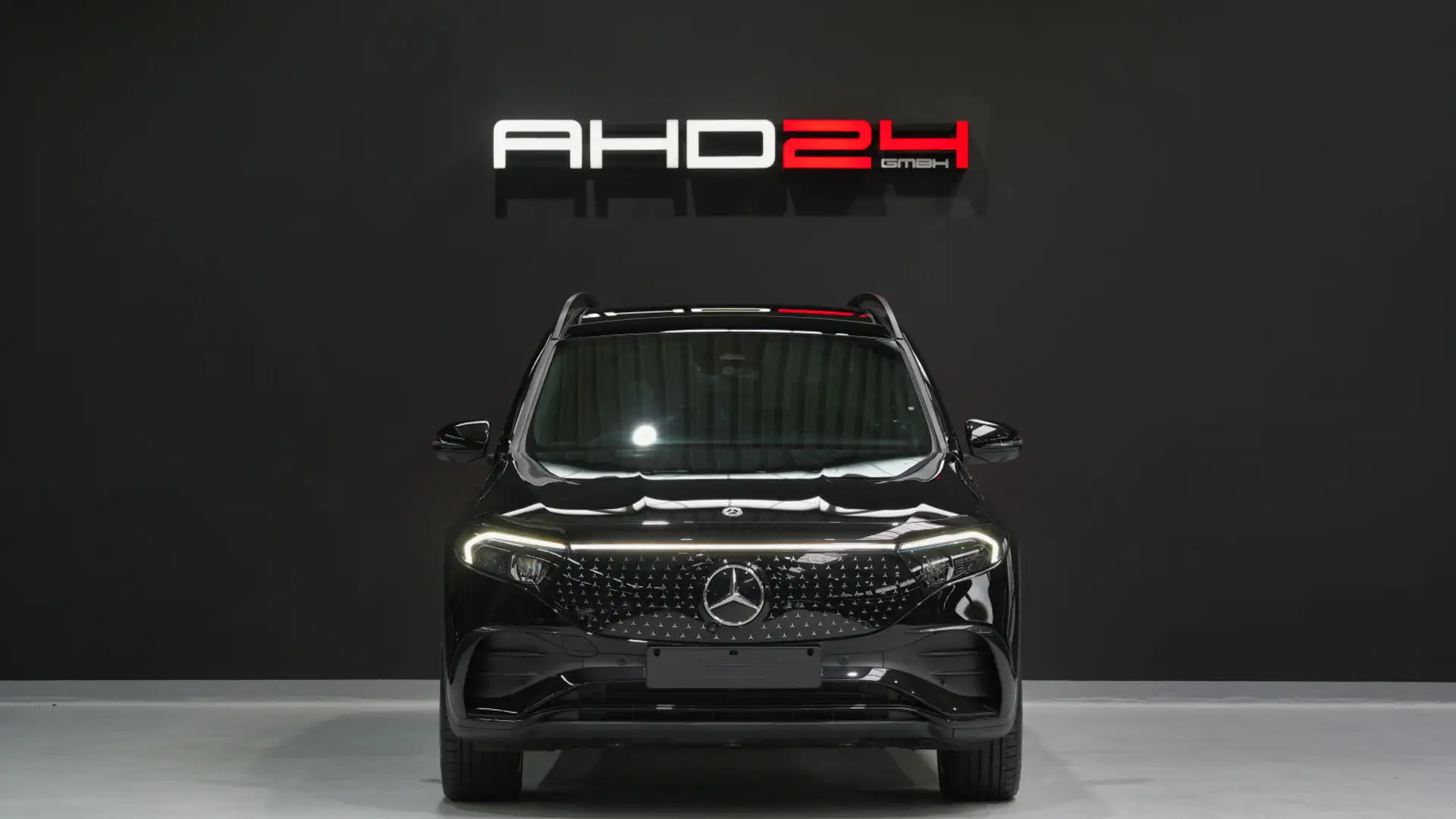 Mercedes-Benz EQB 350 EQB 350 4MATIC AMG 7SEATER RHD PANO / Burmester Nero - 2